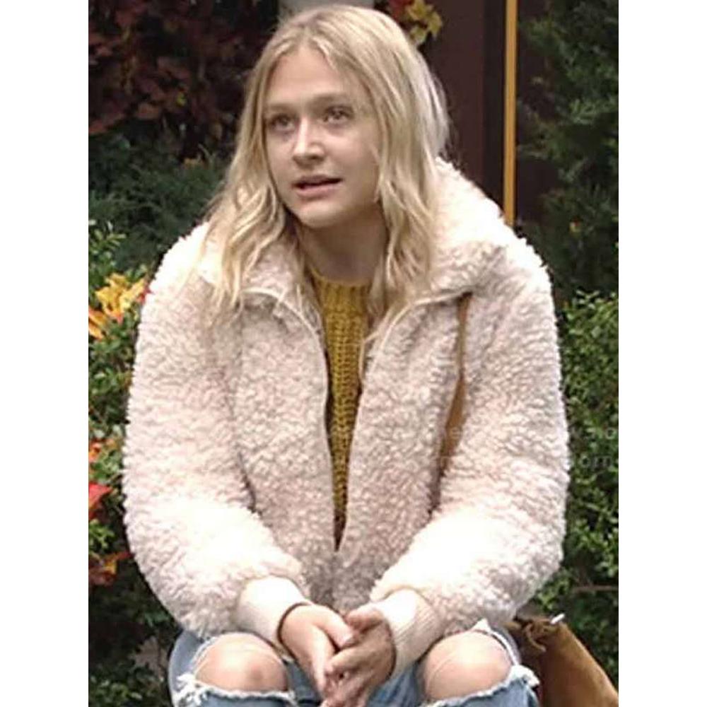 Alyvia Alyn Lind The Young And The Restless Fur Jacket