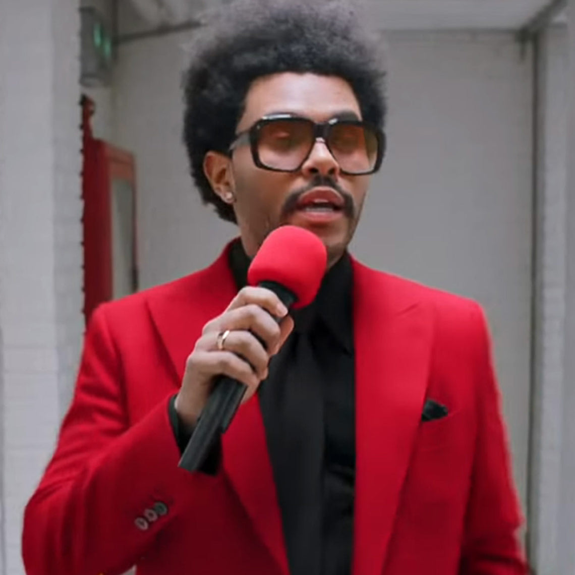 red suit jacket the weeknd